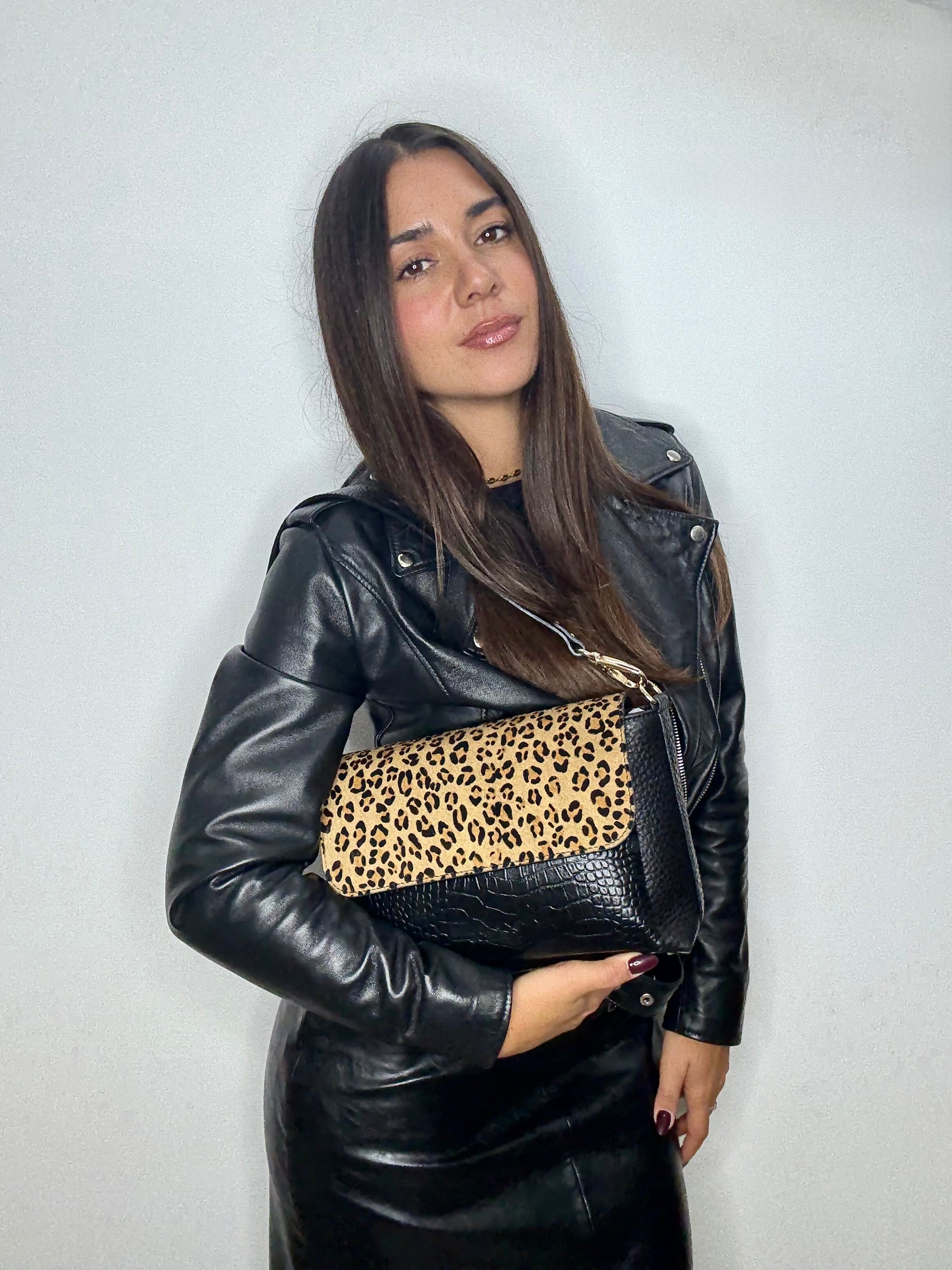 AFRICA - NERO CAVALLINO MACULATO